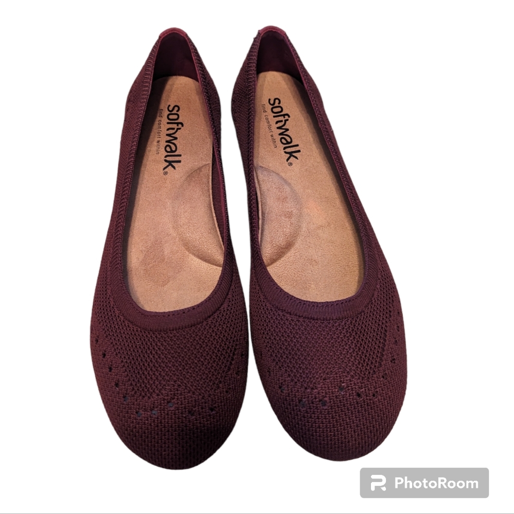 Women's Softwalk Santorini burgundy flats size 8W